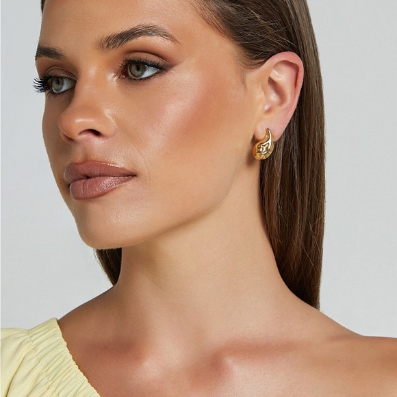 18K Gold Plated Textured Earrings*Stud Earrings*Teardrop Stud Earrings*JD - Picture 6 of 7